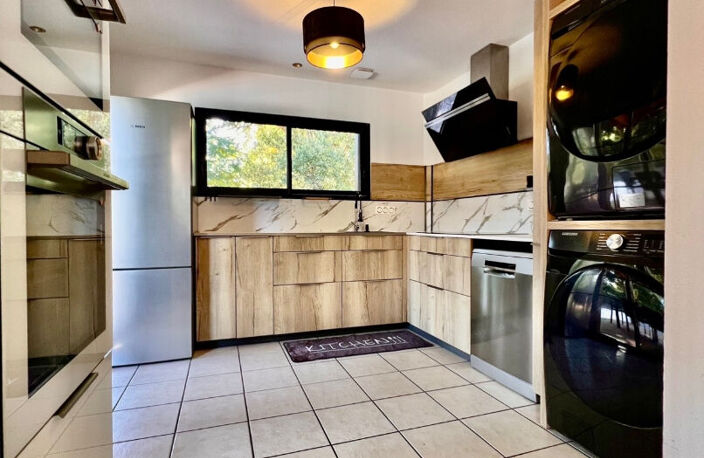 Maison T5 136 m² avec piscine et garage — photo 4