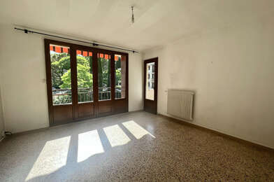 Appartement 3 pièces 940 €