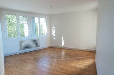 Appartement 3 pièces 937 €