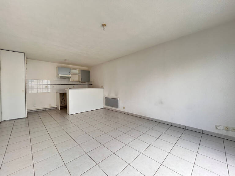 APPARTEMENT TYPE 3 - POITIERS EST — photo 1