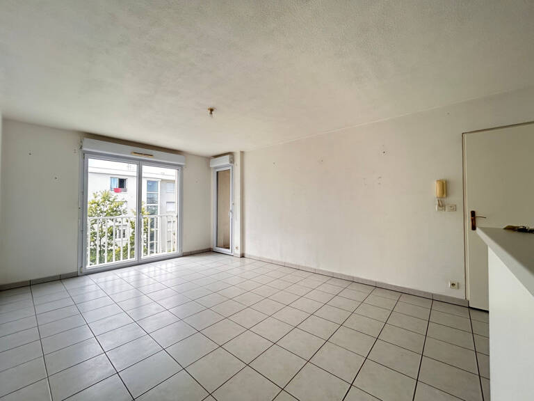 APPARTEMENT TYPE 3 - POITIERS EST — photo 1