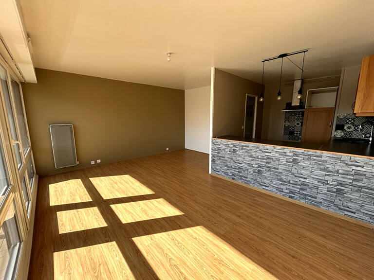 Rare à la location - Très bel appartement familial secteur Massillon avec cave et parking ! — photo 1
