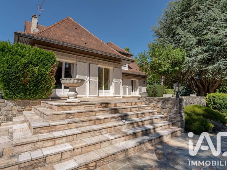 Vente Maison/villa 8 pièces — photo 1