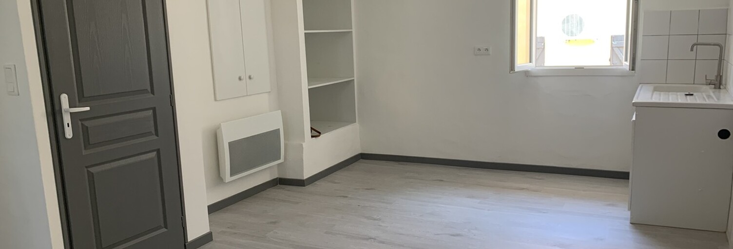 Appartement 1 Pièce 34 m² à louer à Pierrefeu-du-Var (83390)
