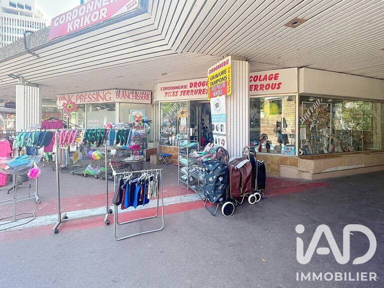Vente Boutique/Local commercial 50 m&sup2; — photo 1