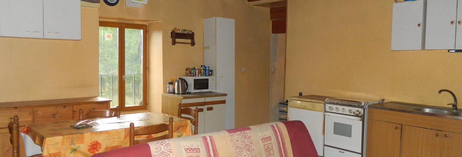 Maison 5 Pièces 116 m² à vendre à Boffres (07440)