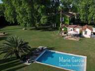 MAISON DE MAÎTRE À NÎMES, PARC DE 1,7 HA, DÉPENDANCE ET PISCINE — photo 2