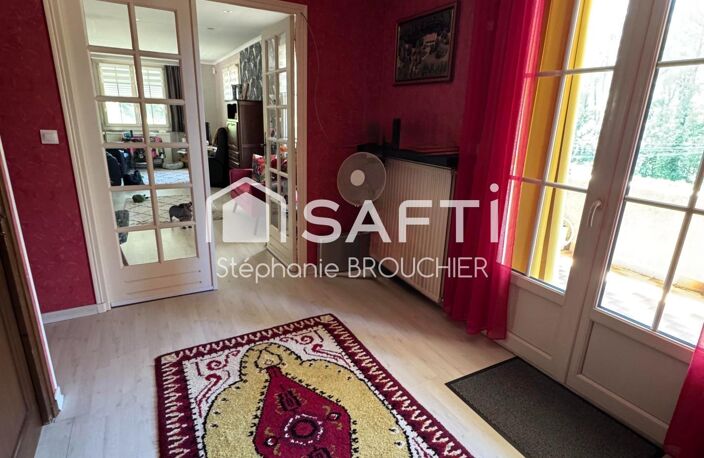 Maison sur un beau terrain avec piscine — photo 4