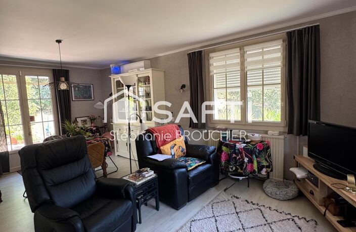 Maison sur un beau terrain avec piscine — photo 5
