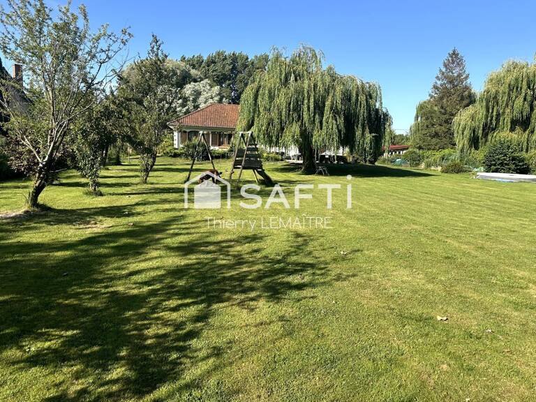 Terrain de 8000 m2 et sa maison dans le quartier du Marais à Guines. — photo 1