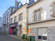 Vaste local commercial en plein coeur de Landivisiau ! — photo 2