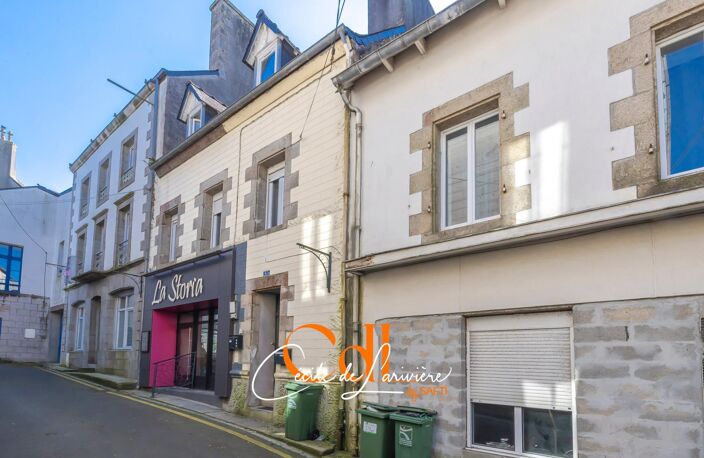 Vaste local commercial en plein coeur de Landivisiau ! — photo 2