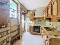 Maison familiale avec logement indépendant et grand garage. — photo 4