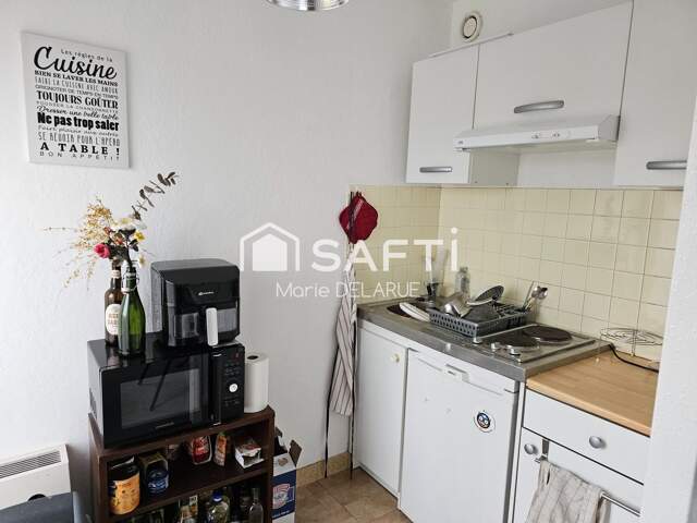 COMPIÈGNE  ROYALLIEU | Studio meublé et loué  Investissement locatif de qualité — photo du bien