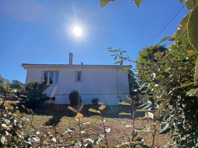 Maison habitable de plain-pied, proche du centre-ville - La — photo du bien