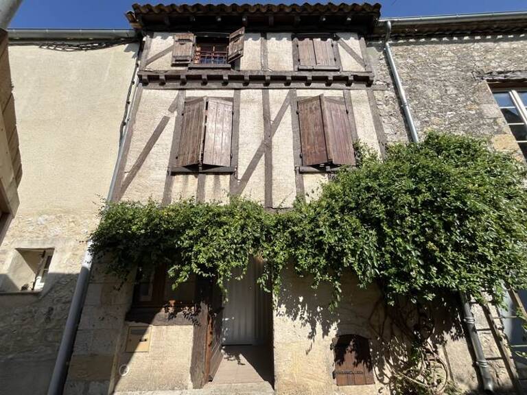 Maison en pierre de 3 pièces principales — photo 1