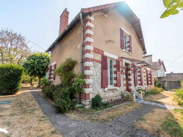 Maison de ville de 7 pièces principales — photo du bien