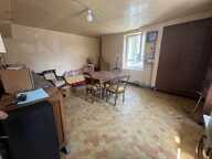 Maison de bourg de 7 pièces principales — photo 2