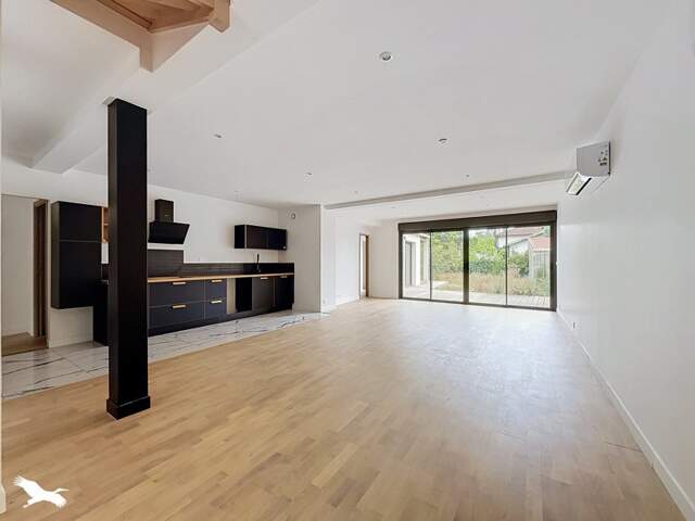 Contemporaine de 6 pièces principales — photo du bien
