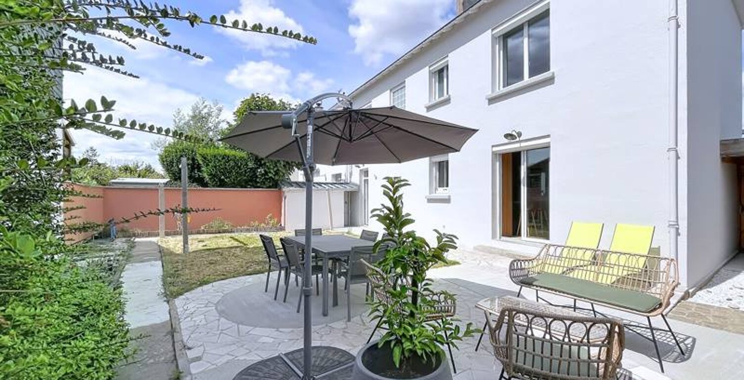 Maison de ville de 6 pièces principales — photo 1