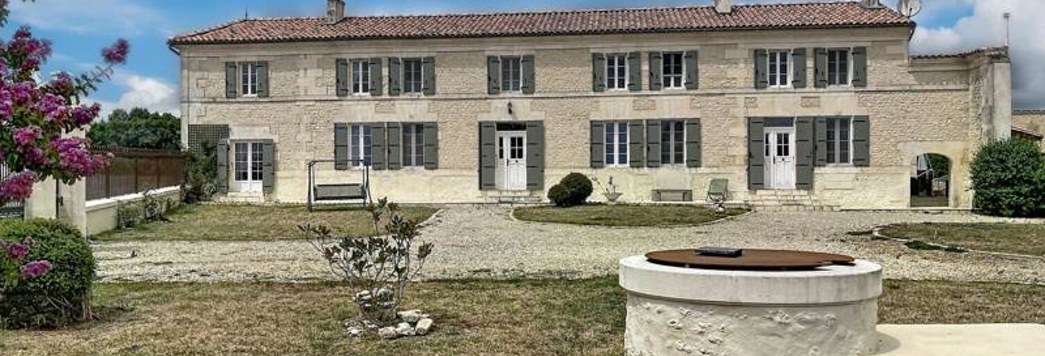 Maison 8 Pièces 369 m² à vendre à Jonzac (17500)
