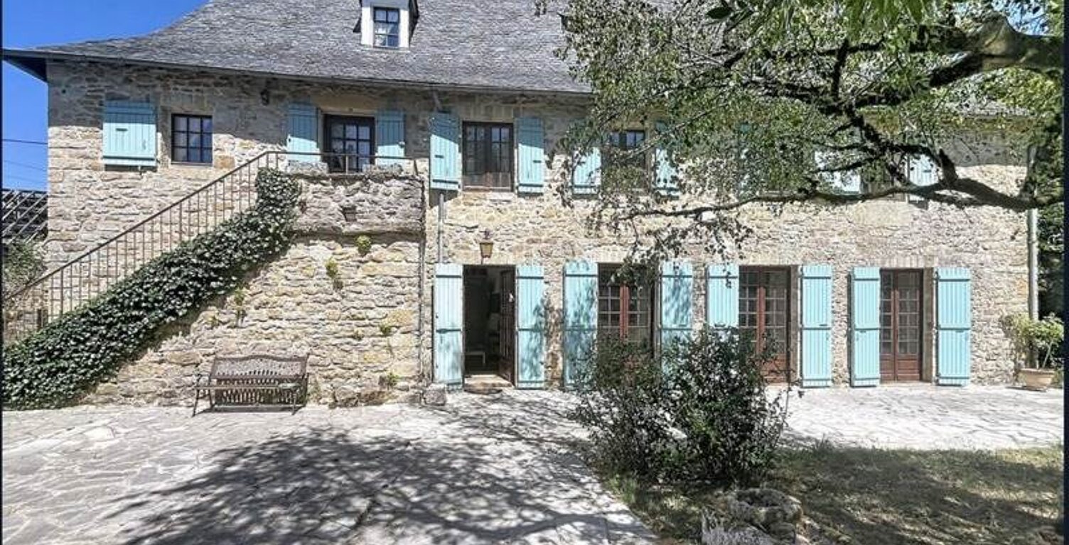 Maison en pierre de 8 pièces principales — photo 1