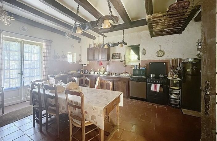 Maison en pierre de 8 pièces principales — photo 5