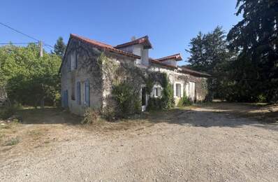 Maison en pierre de 6 pièces principales — photo du bien