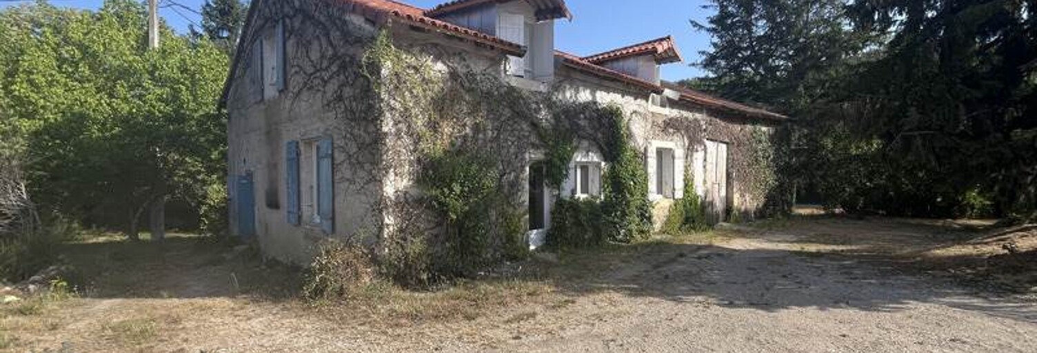 Maison 6 Pièces 157 m² à vendre à Saint-Martial-de-Valette (24300)
