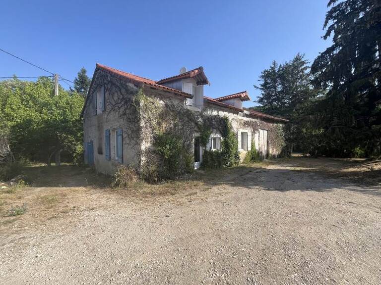 Maison en pierre de 6 pièces principales — photo 1