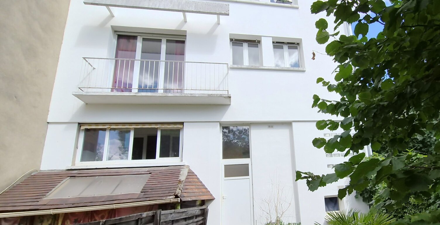 SAINT CYR SUR LOIRE, immeuble de rapport dans un secteur très p — photo 1