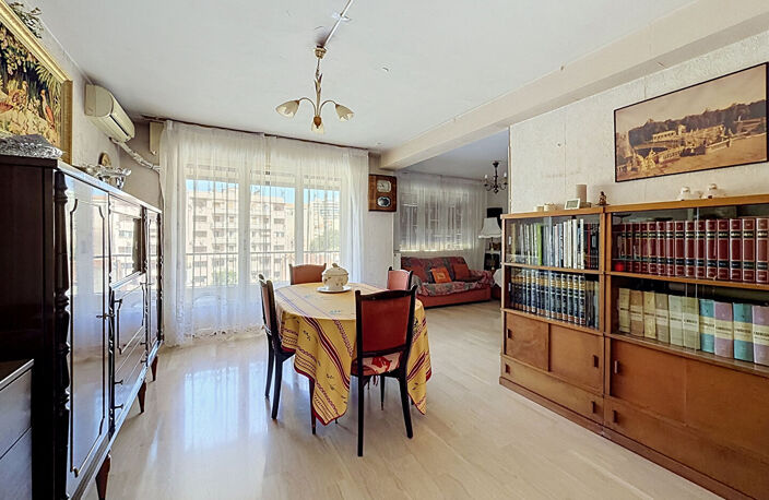 Appartement Marseille  T3/4  avec balcon Chartreux — photo 3