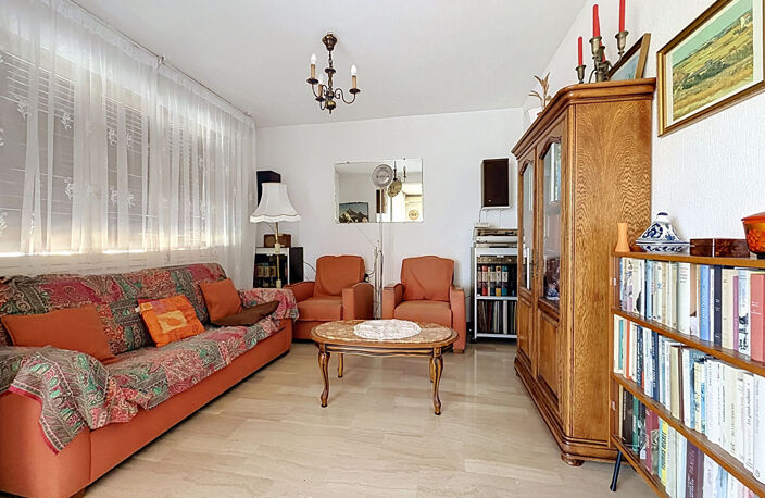 Appartement Marseille  T3/4  avec balcon Chartreux — photo 4