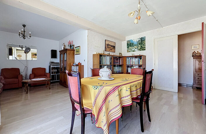 Appartement Marseille  T3/4  avec balcon Chartreux — photo 5