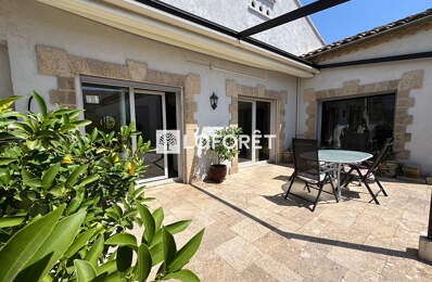 Maison Le Thor 5 pièce(s) 295 m2 — photo du bien