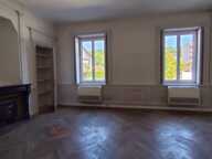 Bien Commercial À Louer  150 m² rdc + grande cave + parkings — photo 3