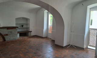 Appartement 3 Pièces 73 m² à louer à Brando (20222)