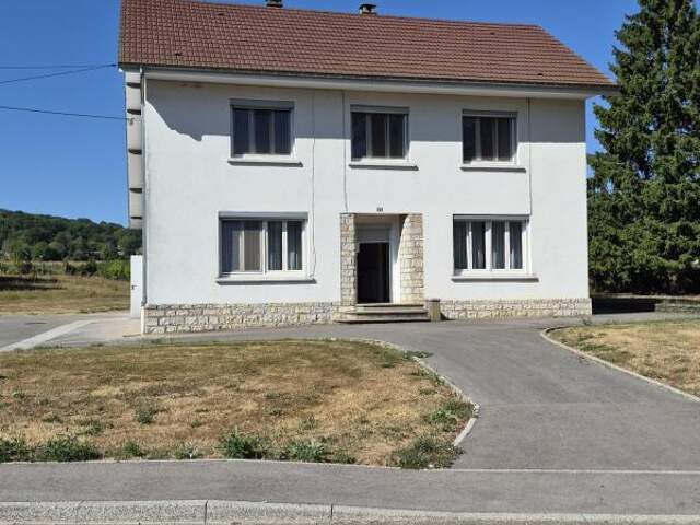 Maison de 140 m sur une surface de 2600 M — photo du bien