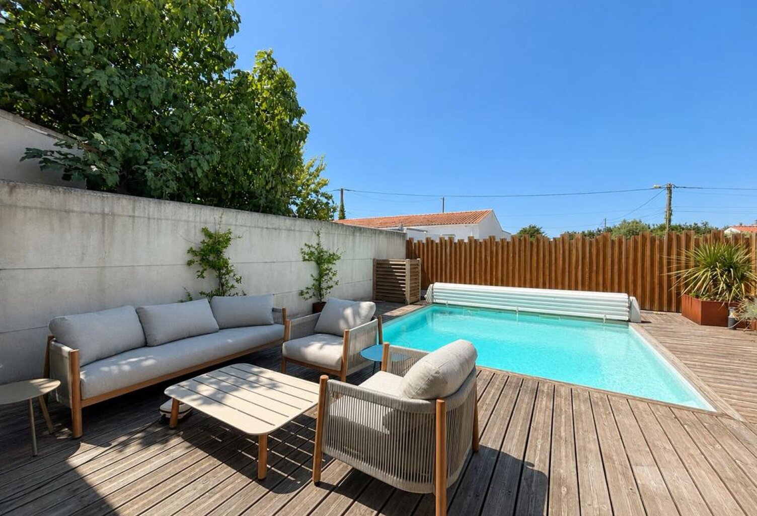Maison entièrement rénovée - 5 chambres avec piscine et terrasses — photo 1