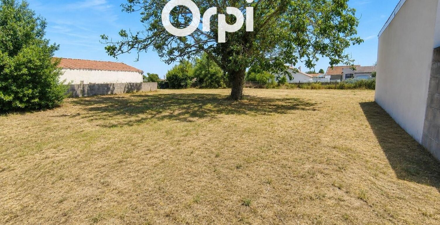 Terrain à bâtir de 633 m² – Les Mathes, à seulement 4 km des plages de La Palmyre — photo 1