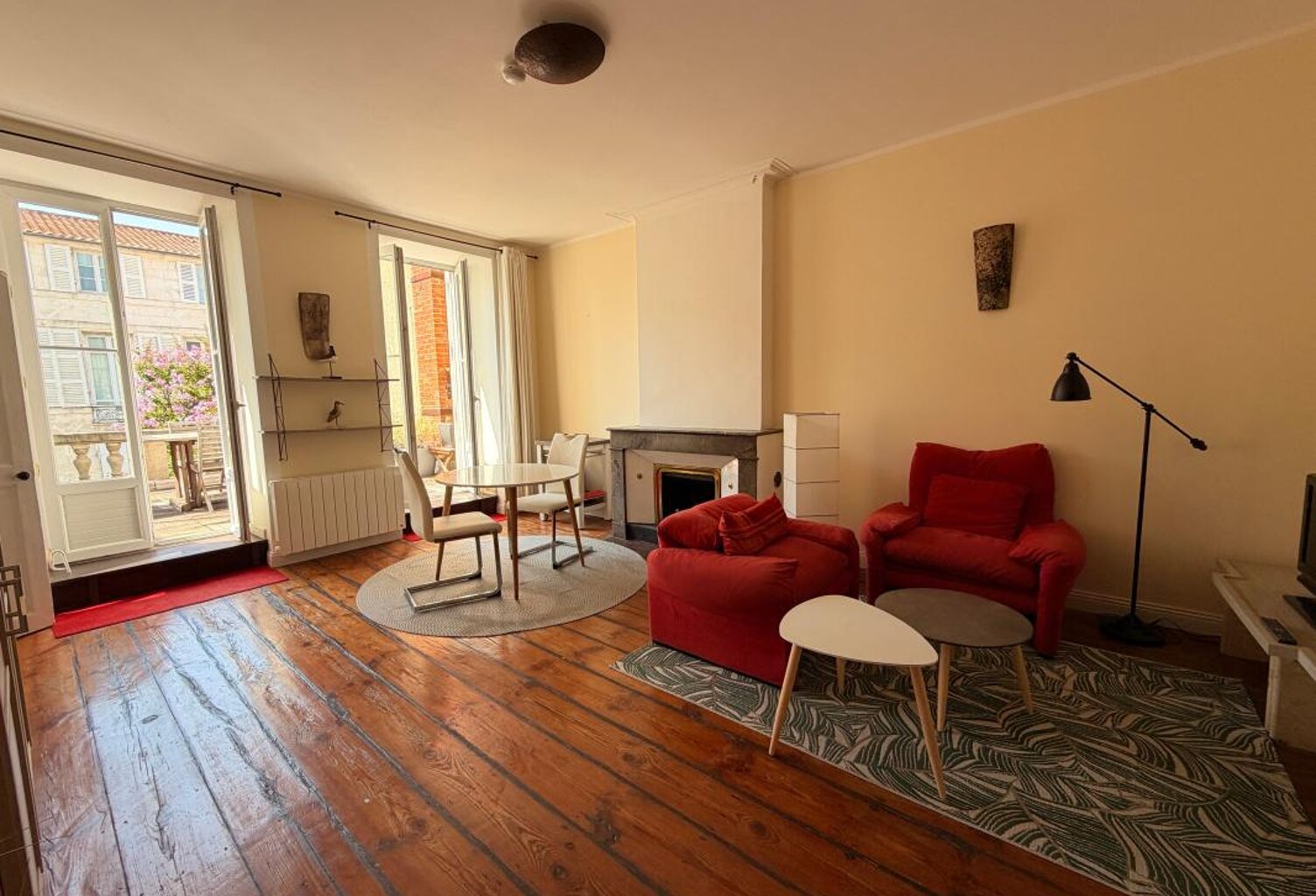 Appartement À Vendre — photo 1