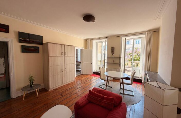 Appartement À Vendre — photo 2
