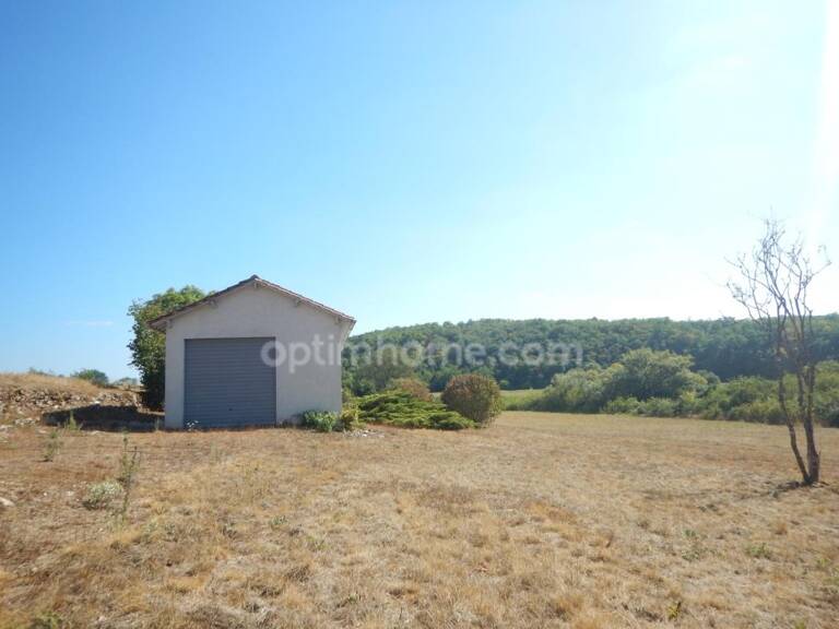 Terrain de loisir de 3 060 m² sur la commune de Cubjac-Auvezère-Val d'Ans (24) — photo 1