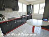 Maison familiale 171 m² – DPE C – 5 chambres – Terrain paysagé de 2 400 m² – Rostrenen — photo 4