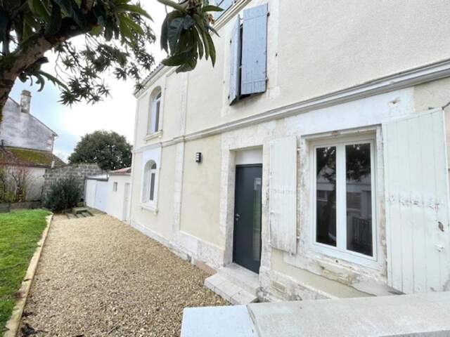 Elégante maison réhabilitée; prête à vivre ANGOULEME (16) — photo du bien