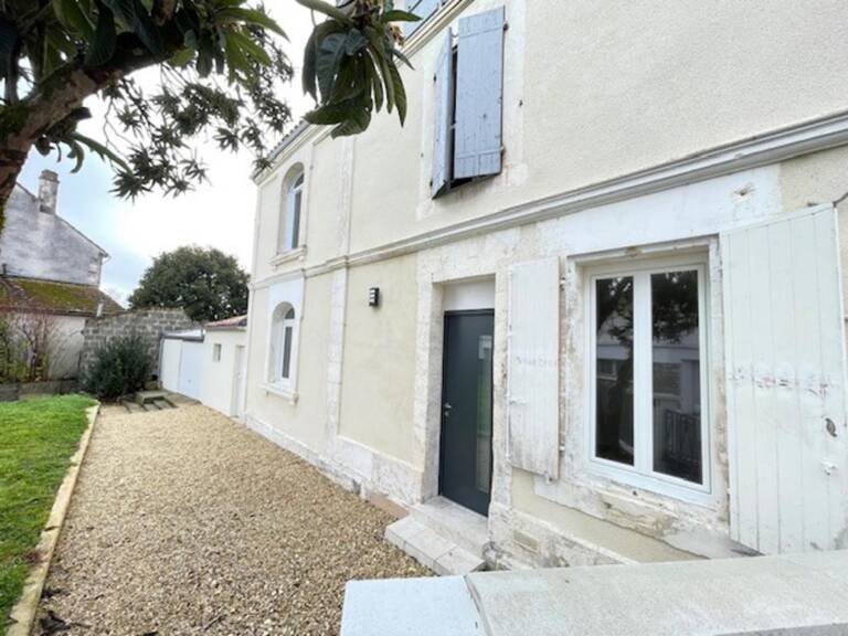 Elégante maison réhabilitée; prête à vivre ANGOULEME (16) — photo 1