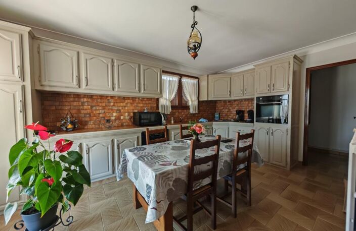 Maison de 145 m² en parfait état avec sous-sol intégral - 5 min de Riscle — photo 5