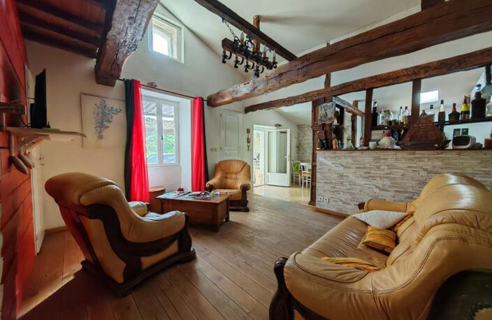 BAISSE DE PRIX !!! Ancienne ferme landaise avec appartement indépendant, piscine, dépendances sur plus d'un hectare de terrain — photo 5
