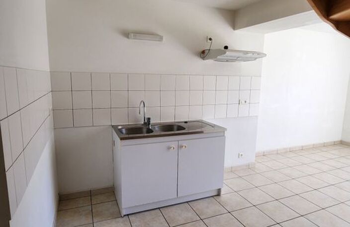 Maison de 80m2 à louer sur Lacapelle-Marival — photo 2