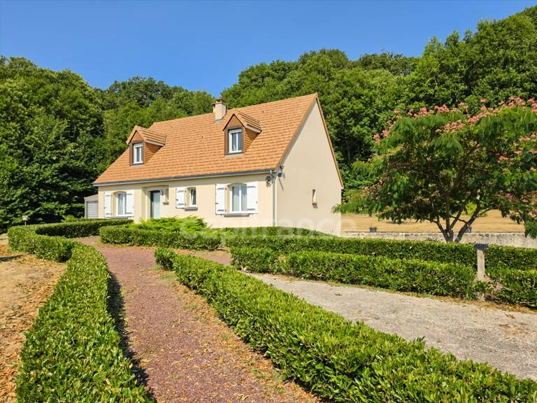 Maison familiale de 4 chambres sur plus de 6 000 m² de terrain à Saint-Maixent — photo 1